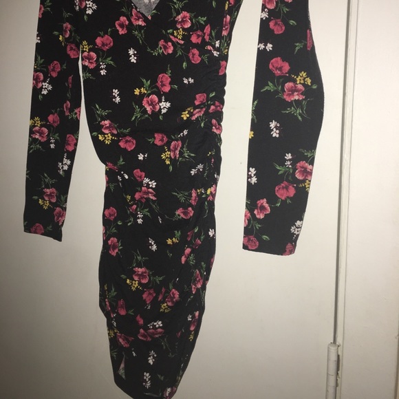 Flower dress - Picture 2 of 2